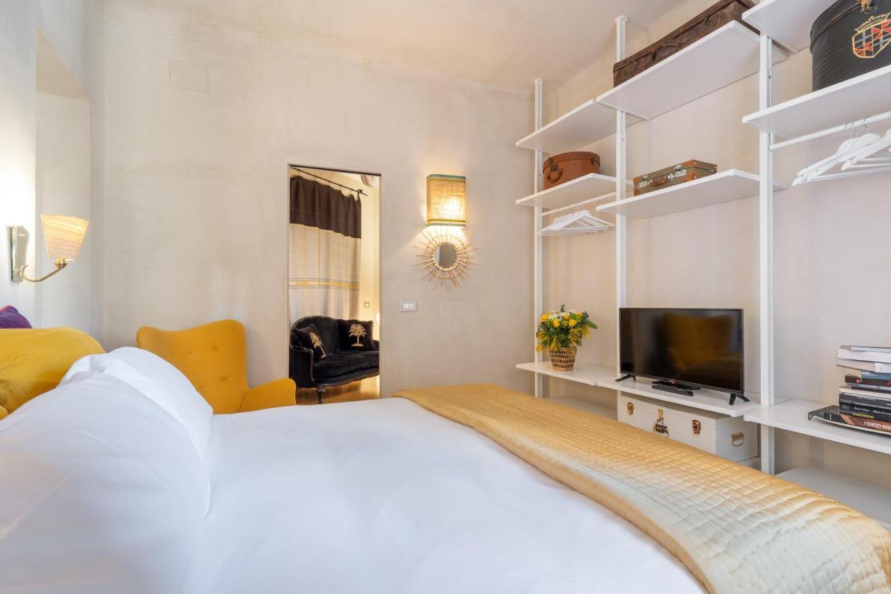 Rome As You Feel - Torre Argentina Art Apartment ภายนอก รูปภาพ