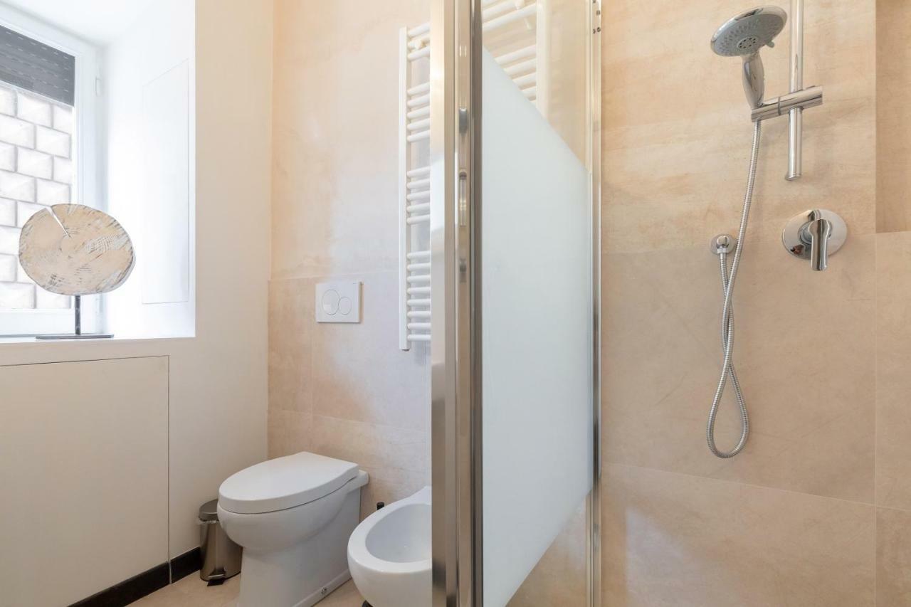 Rome As You Feel - Torre Argentina Art Apartment ภายนอก รูปภาพ